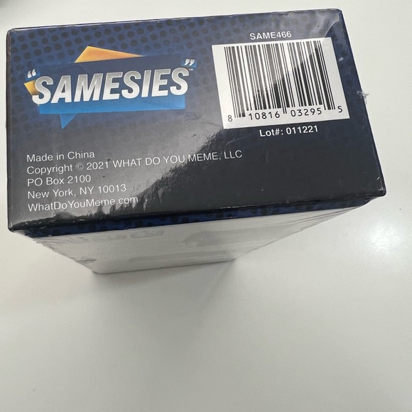 Samesies Card Game What do you Meme?? Teens - Picture 8 of 12